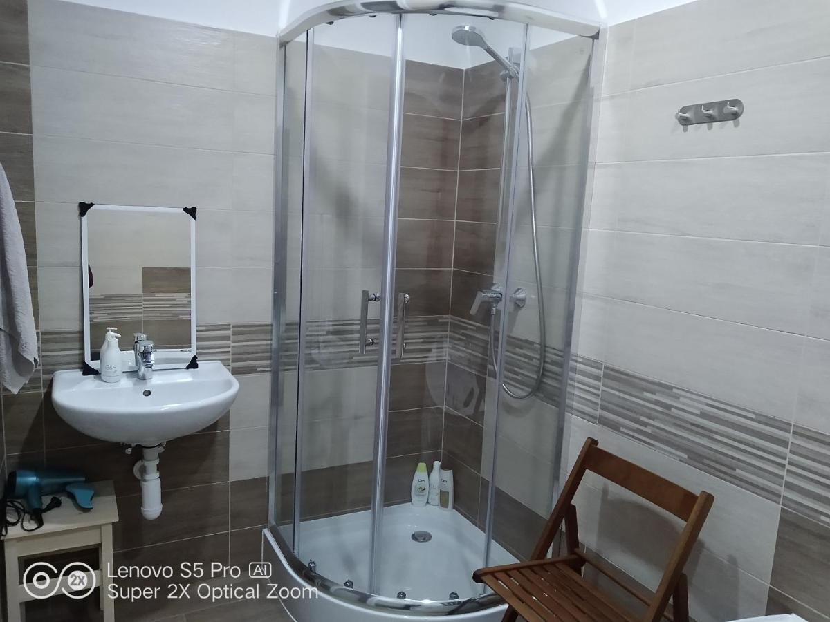 Apartman S Virivkou A Infrasaunou V Olomouci Luaran gambar